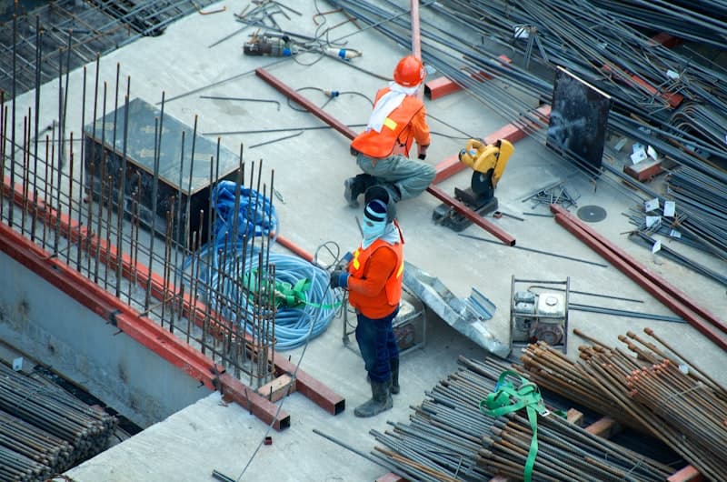Construction site with SFRC floor slab